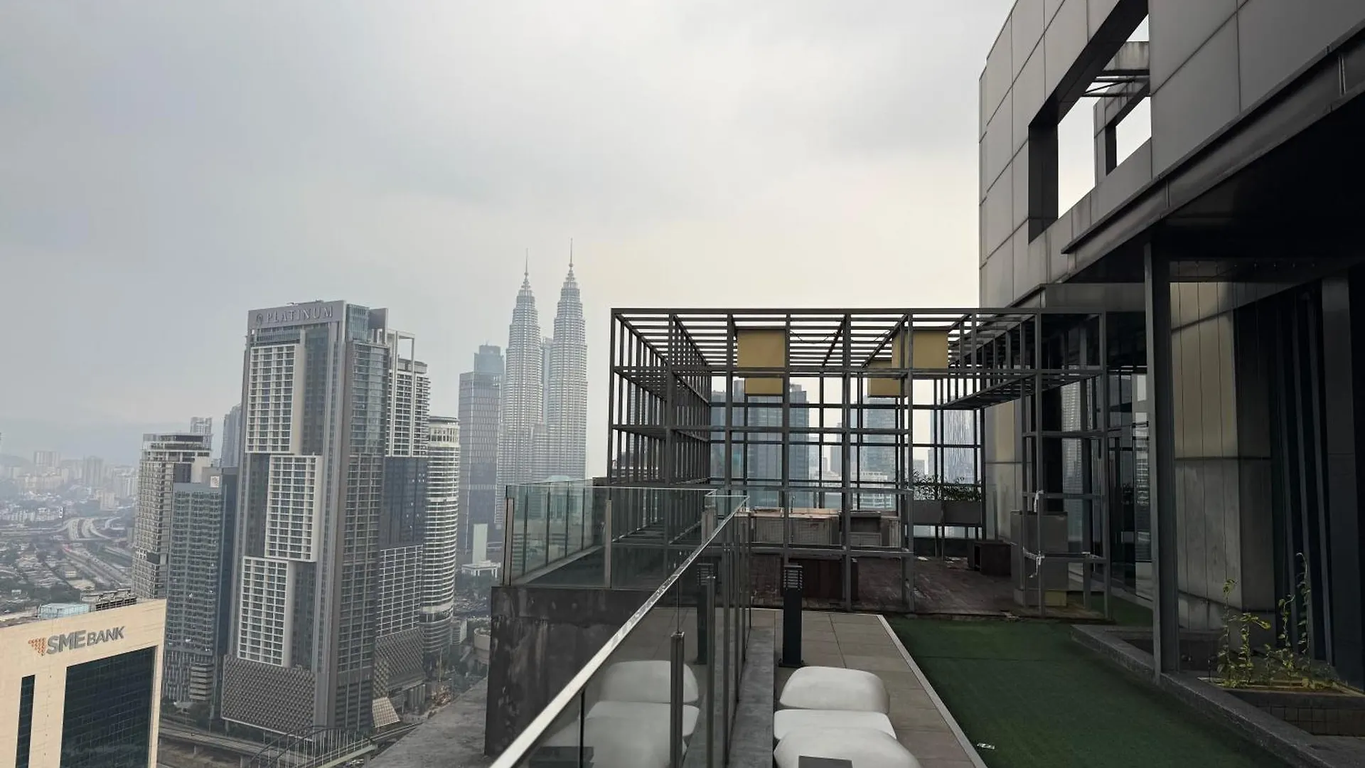 Anggun Residences Klcc By Flixses Kuala Lumpur 0*,