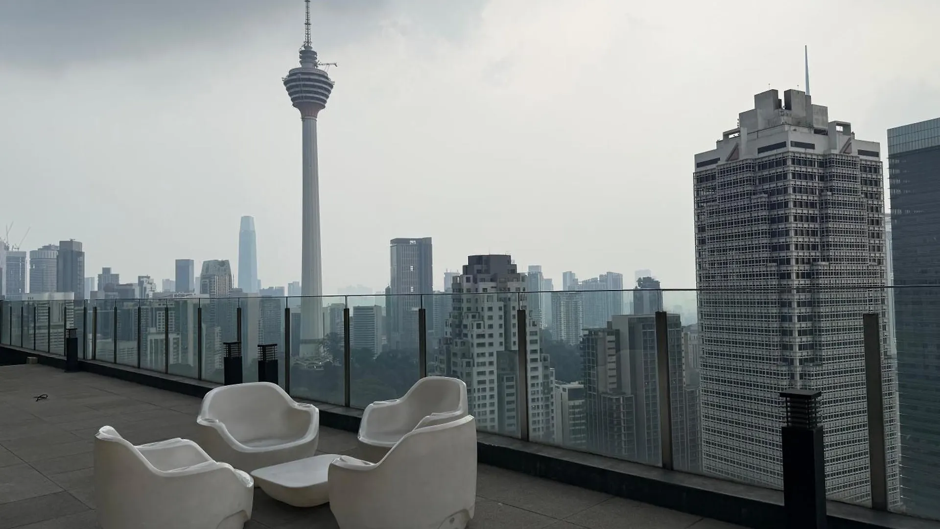 Anggun Residences Klcc By Flixses Kuala Lumpur 0*,